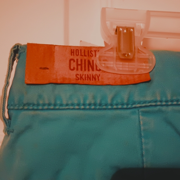 Men's Hollister Chino pants - Picture 3 of 5